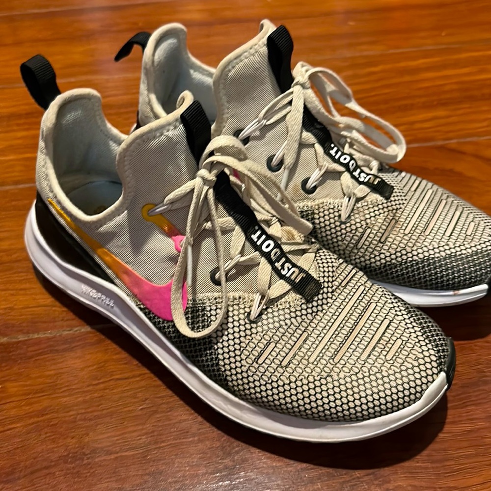 Nike trainers, size 8